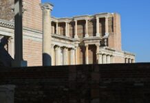 The Rise of Civic Freedom in Flanders